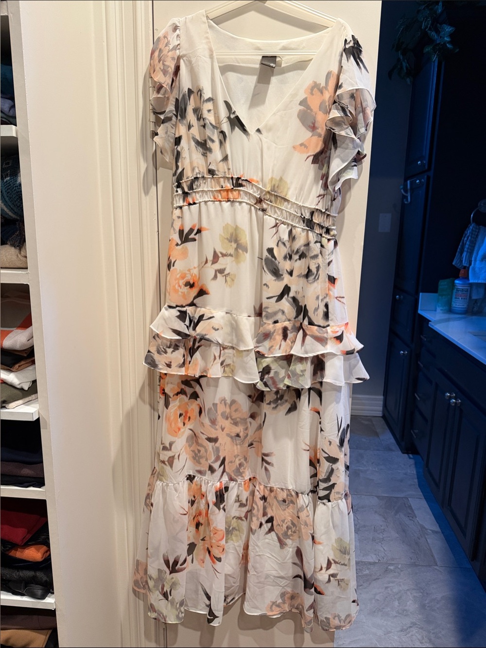 Taylor White Maxi Dress with Peach & Gray Floral Size 10